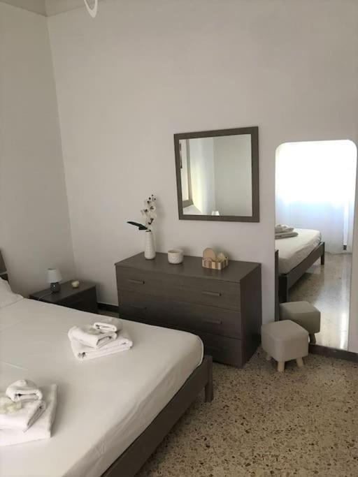 Centro Storico-Imbarcadero Per Le Isole***** Lägenhet Trapani Exteriör bild