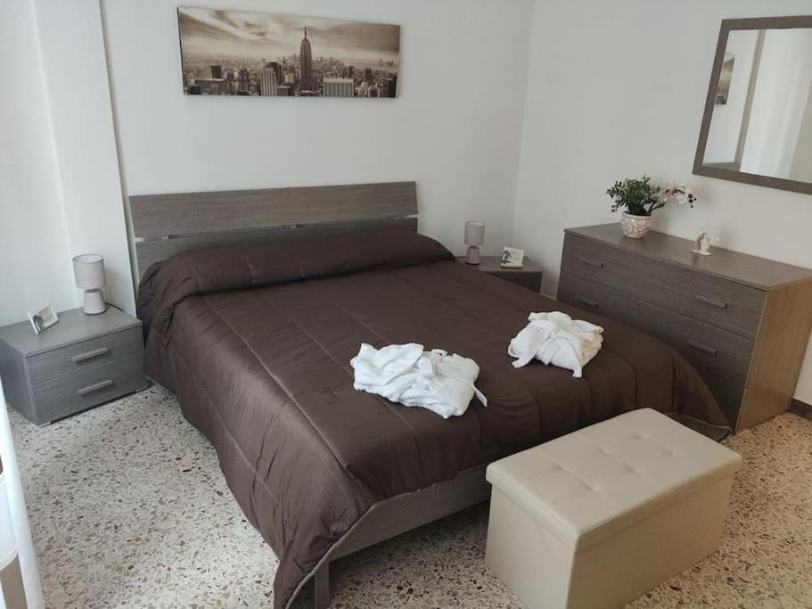 Centro Storico-Imbarcadero Per Le Isole***** Lägenhet Trapani Exteriör bild