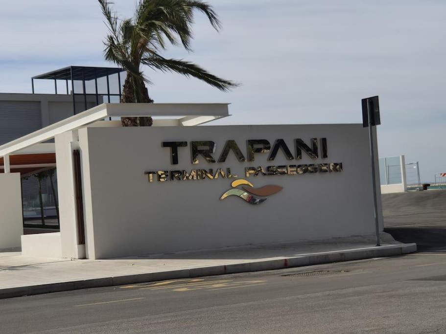 Centro Storico-Imbarcadero Per Le Isole***** Lägenhet Trapani Exteriör bild